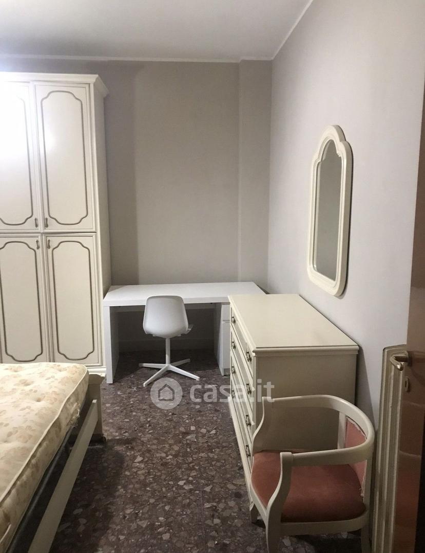 Stanza in Via Giuseppe Cassella 34 — foto 8 di 13