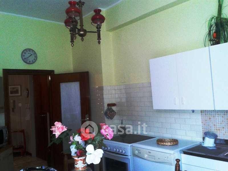 Stanza in Via Romania 35 — foto 4 di 13