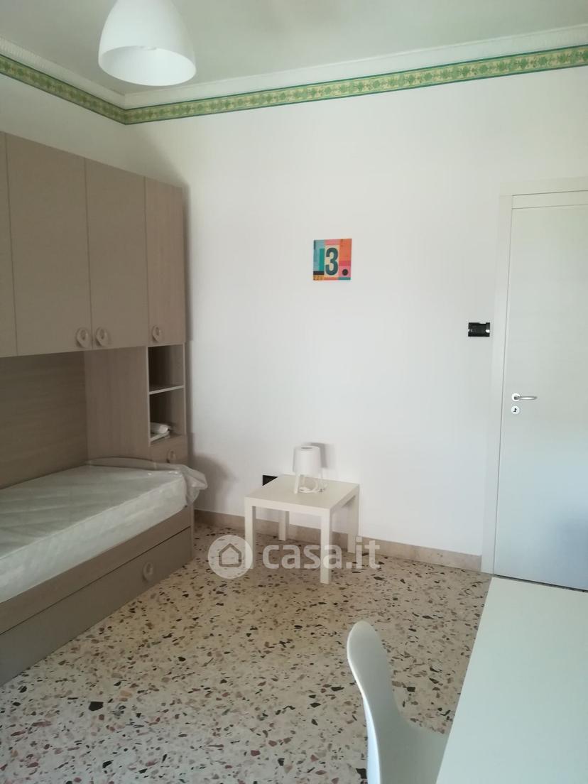 Stanza in Via Alcide de Gasperi 7 — foto 13 di 22