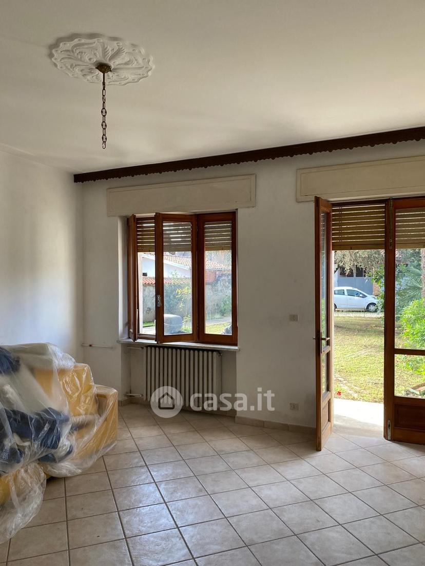 Appartamento in Via Livorno Ferraris — foto 5 di 11