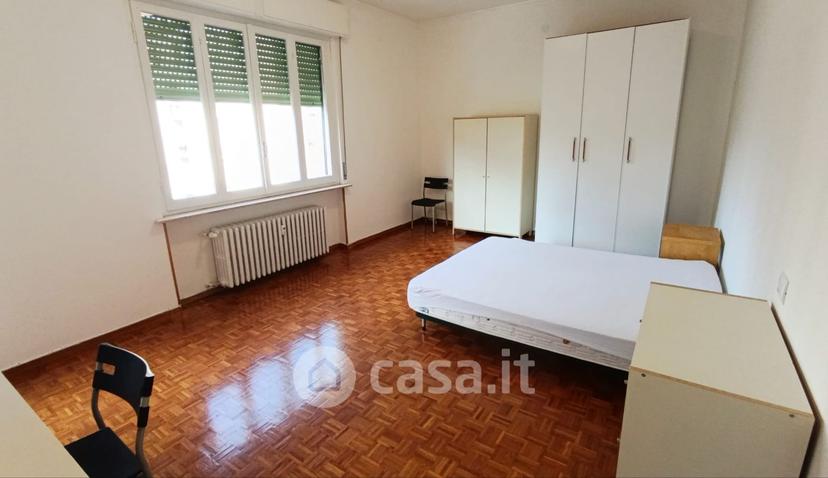 Stanza in Viale Generale Giuseppe Tellera — foto 3 di 5