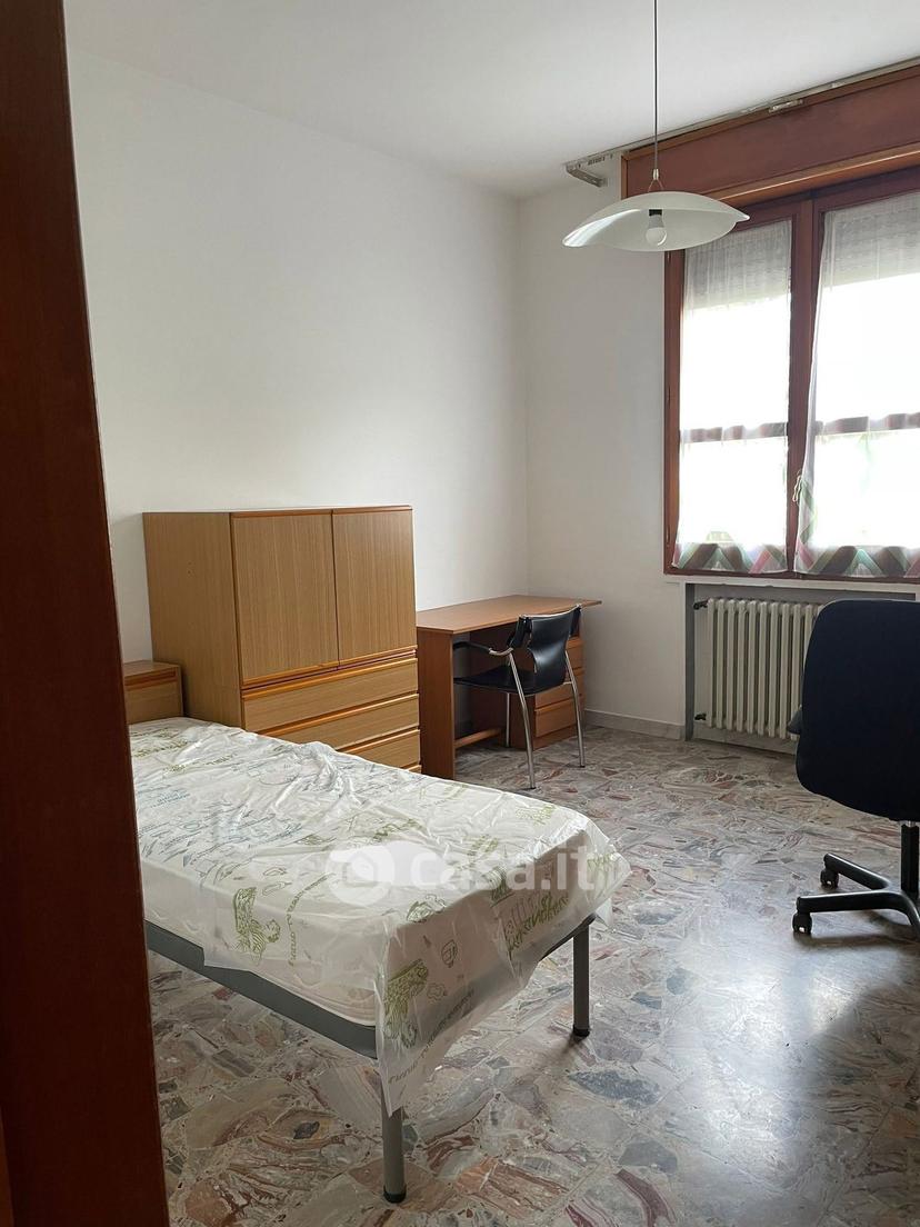 Stanza in Viale Antonio Mellusi — foto 6 di 10