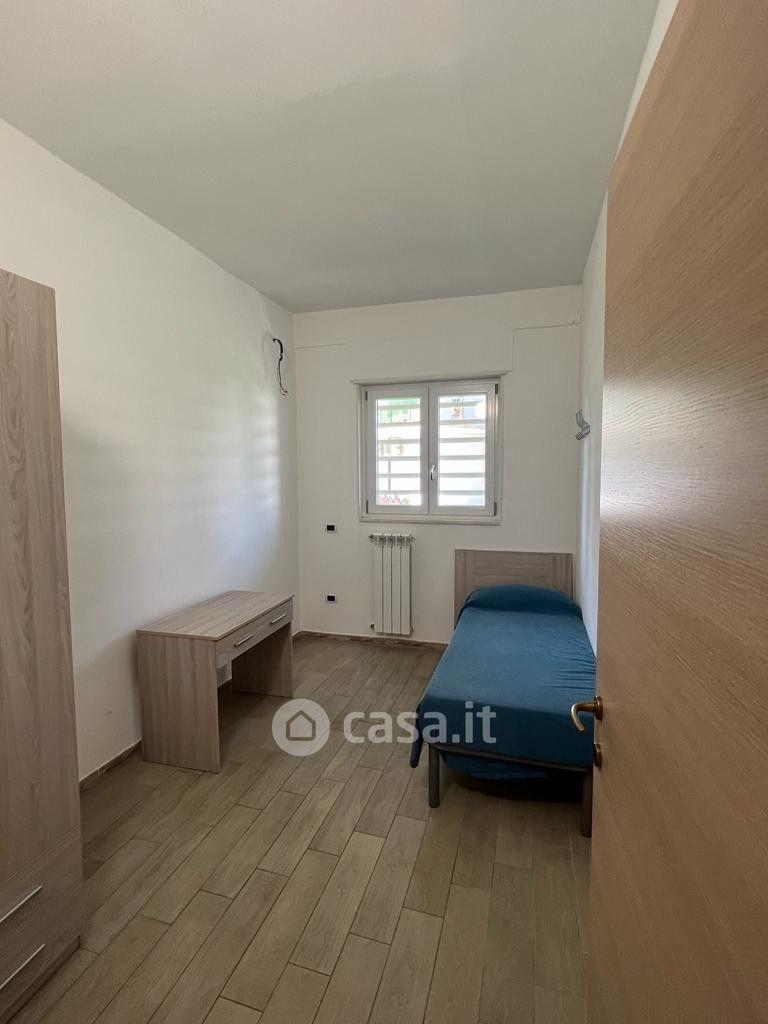 Stanza in Via Vito Forleo 9 — foto 4 di 15