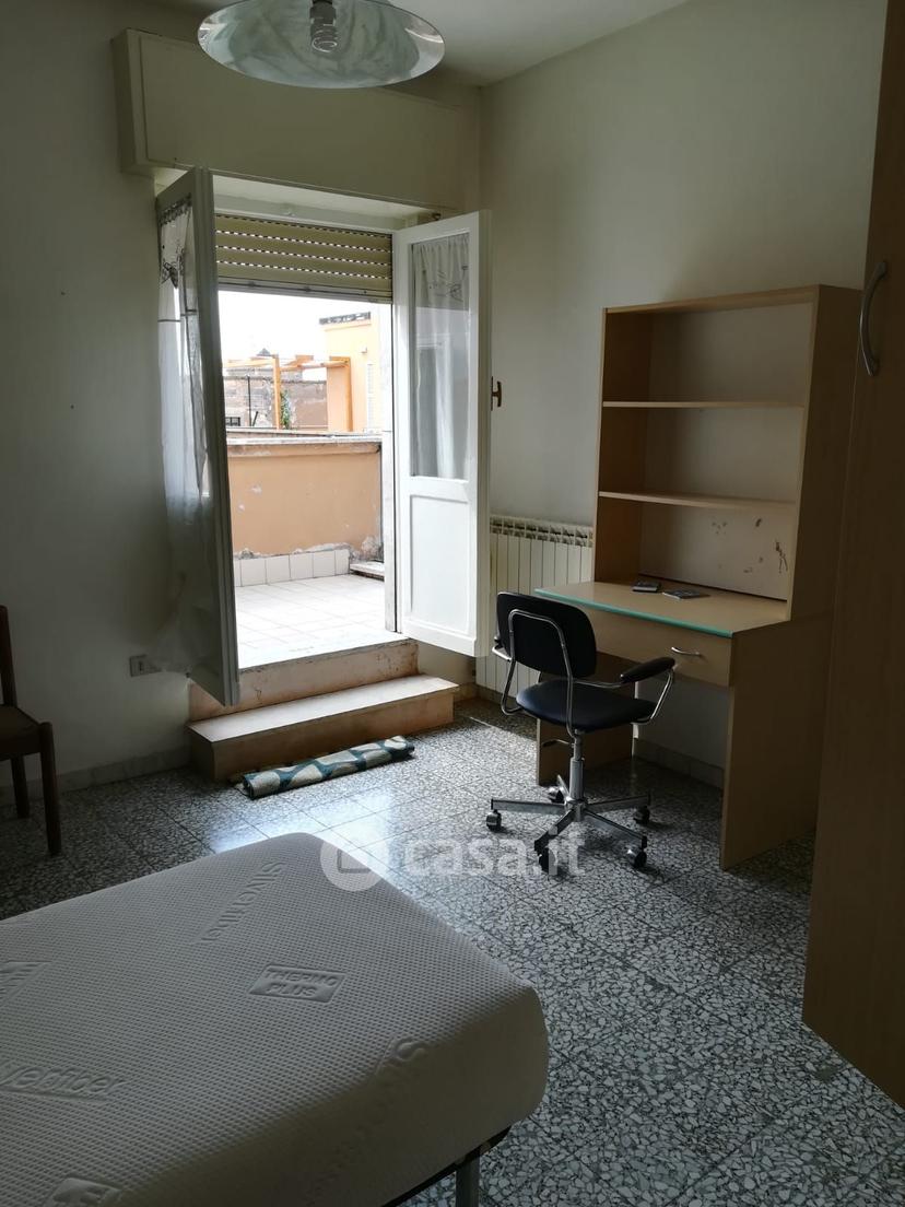 Stanza in Via delle Belle — foto 11 di 13