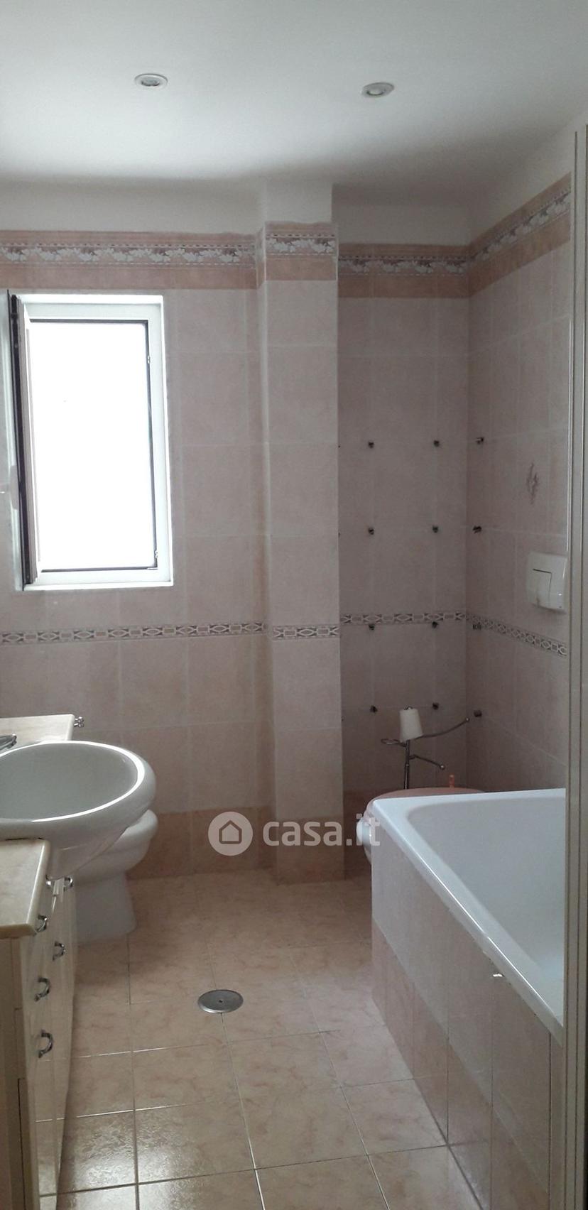 Stanza in Corso Italia — foto 6 di 8