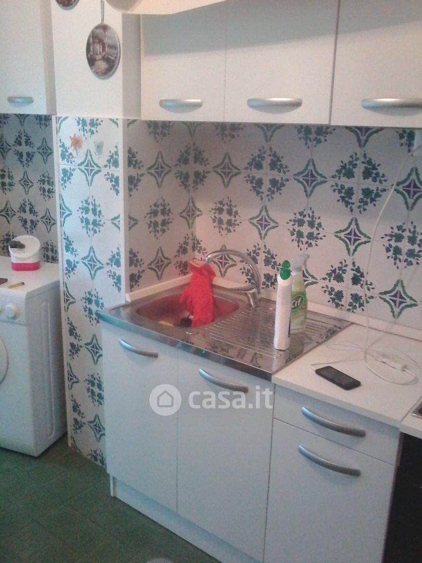 Stanza in Via Gennaro Tescione 146 — foto 14 di 18