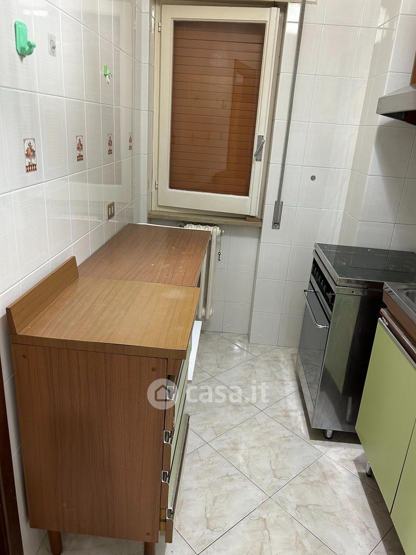 Stanza in Via Pasquale Vena 31 — foto 2 di 26