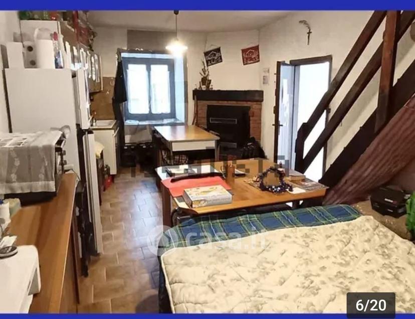 Stanza in Via Casello 8 — foto 3 di 12