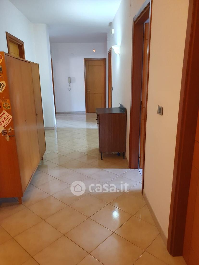 Stanza in Via Trinità 21 — foto 3 di 10