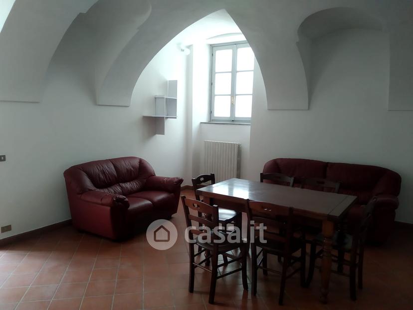 Stanza in Via Monte di Pietà 4 — foto 3 di 31