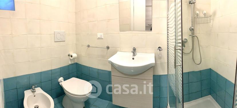 Stanza in Via San Bartolo 8 — foto 12 di 15