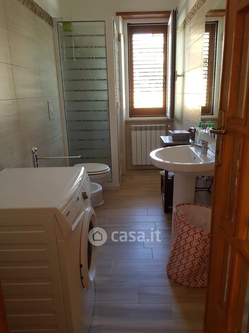 Stanza in Via Marano 177 — foto 4 di 6