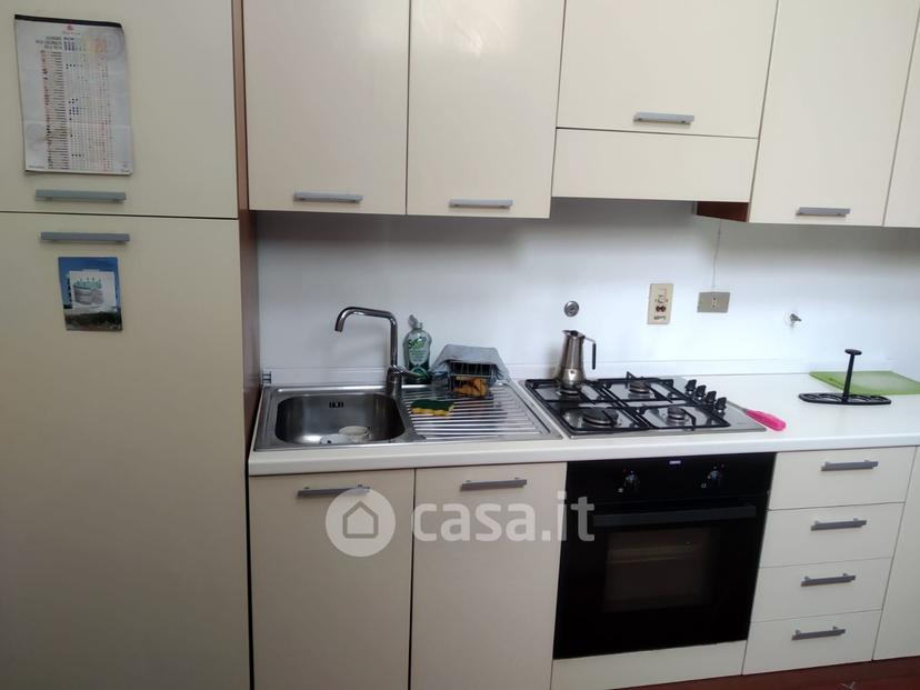 Stanza in Via Monte di Pietà 4 — foto 9 di 31