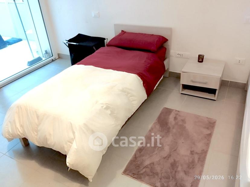 Stanza in Via Sallustio 49 — foto 27 di 32