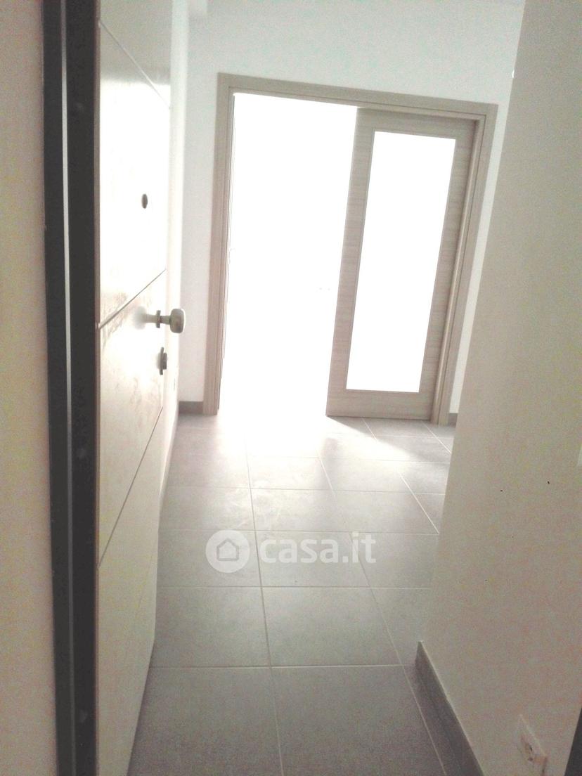 Stanza in Via Sallustio 49 — foto 6 di 32