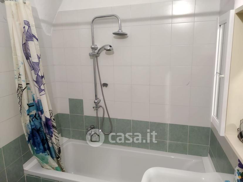 Stanza in Via Monte di Pietà 4 — foto 29 di 31