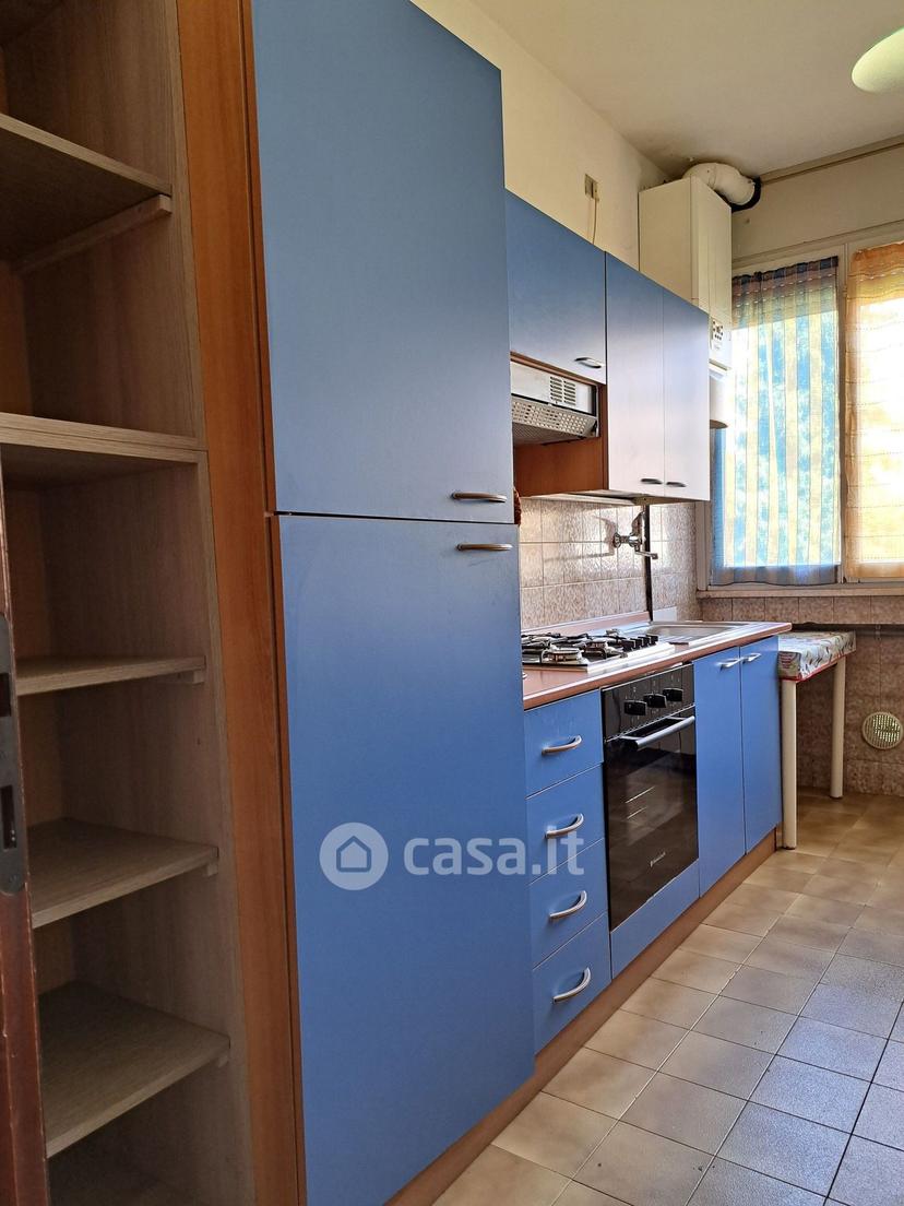 Stanza in Via Bonconte da Montefeltro 28 — foto 10 di 10