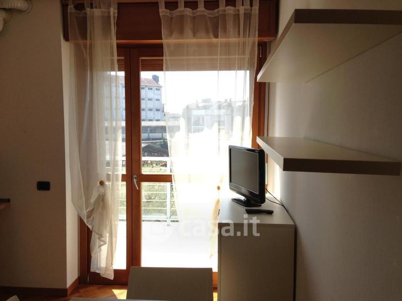 Bilocale in Via Giovanni Gandini 2 — foto 10 di 10