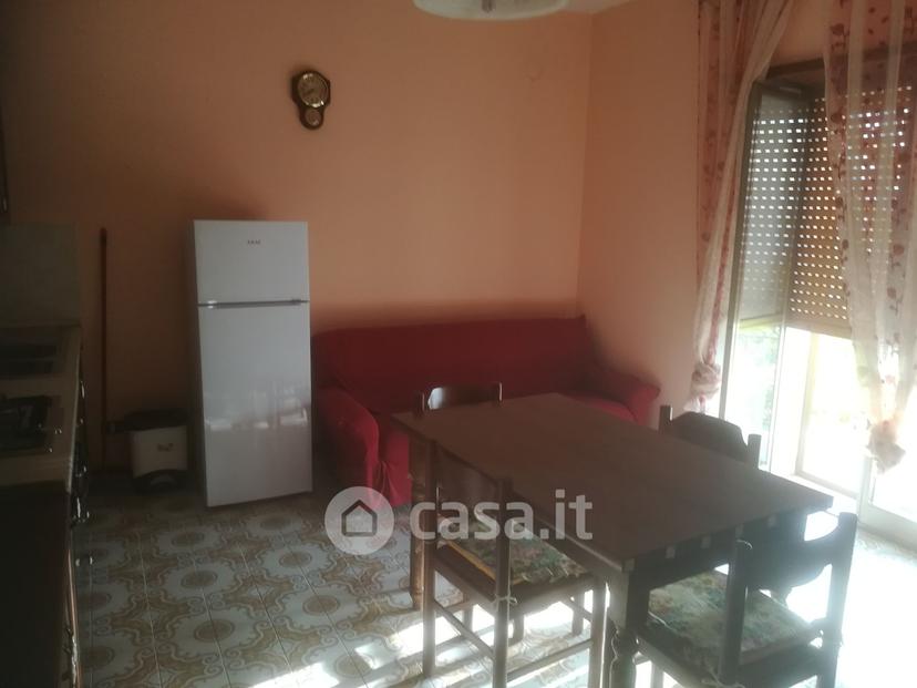 Stanza in Via della Pineta Roio Poggio 28 — foto 4 di 7