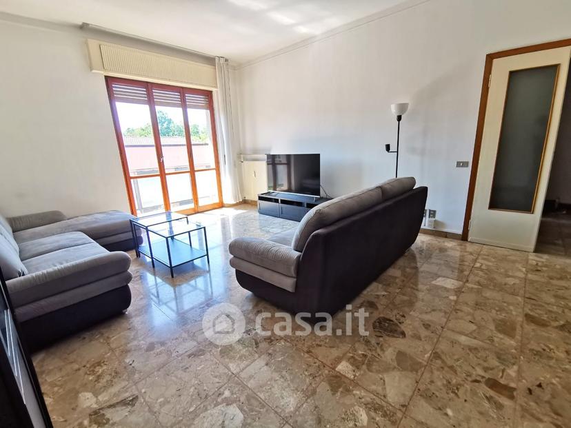 Stanza in Via Angelo Massarotti 77 — foto 3 di 18