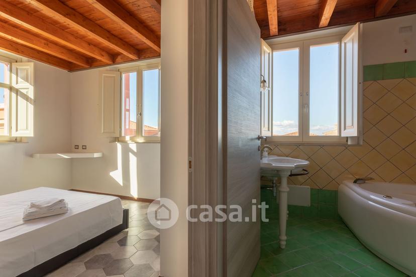 Quadrilocale in Via Santa Chiara 8 — foto 22 di 33