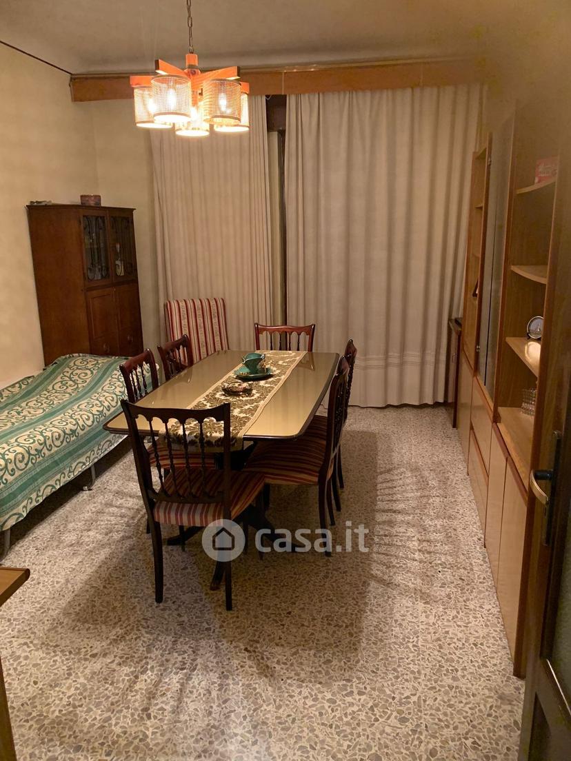 Stanza in Via Lupoli 35 — foto 5 di 13