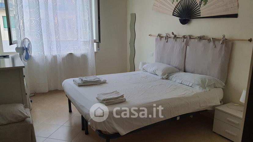 Stanza in Via Alfredo de Crescenzo 16 — foto 4 di 4