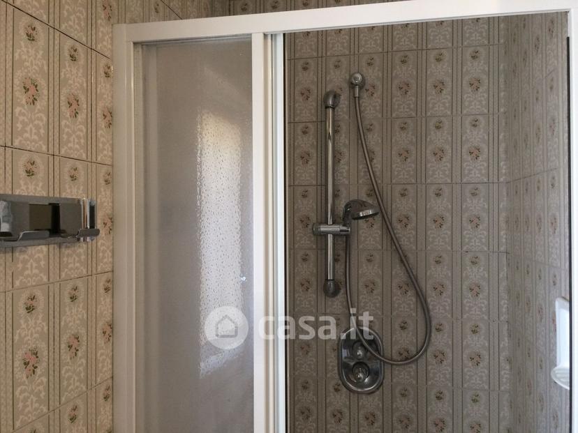 Stanza in Via Pasquale Vena 31 — foto 7 di 26
