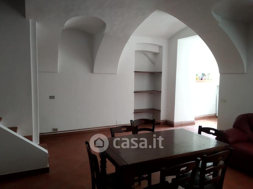 Stanza in Via Monte di Pietà 4 — foto 26 di 31