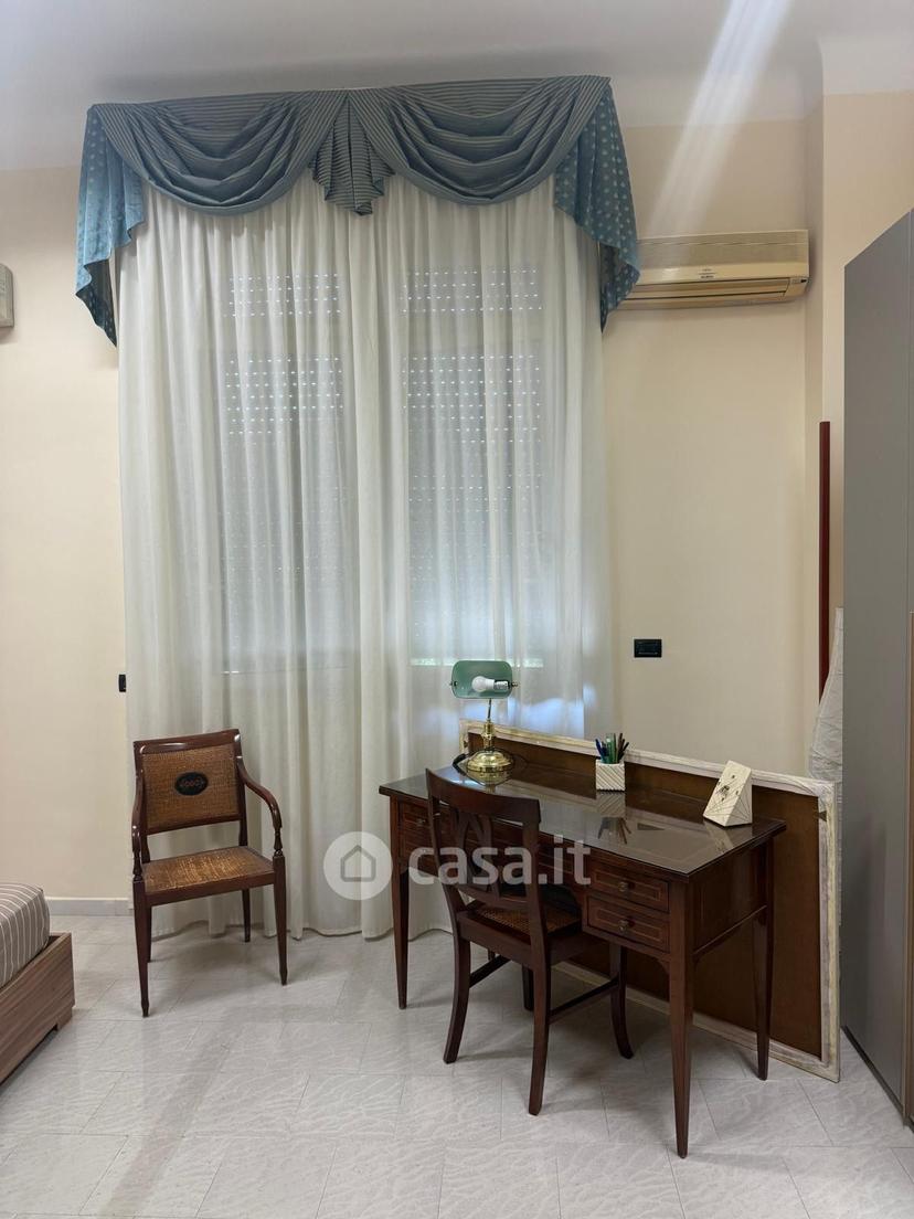 Stanza in Via Tito Minniti — foto 2 di 20