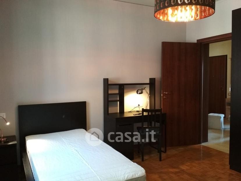 Stanza in Via Guglielmo Oberdan 15 — foto 12 di 25