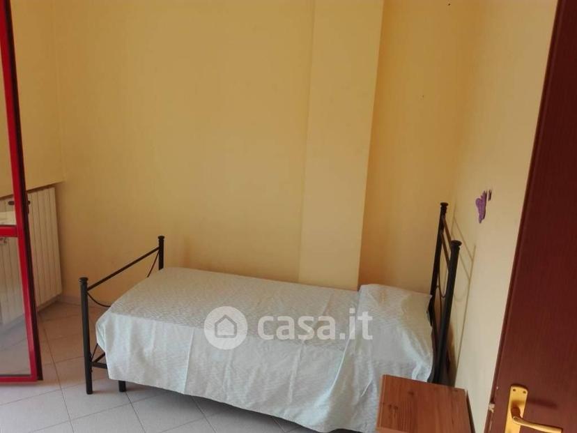 Stanza in Via Colonnette 1 — foto 4 di 8