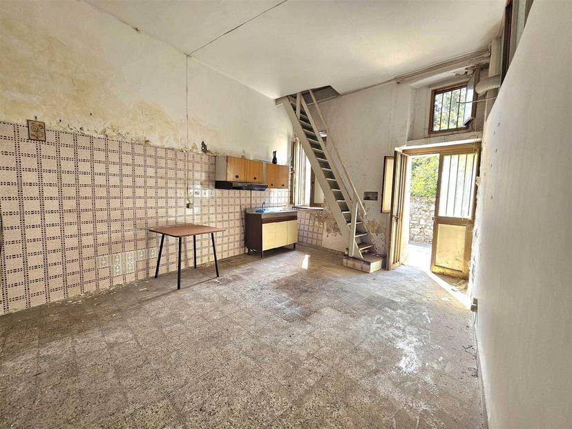 Terratetto in Via Michele Riccio, Nocera Inferiore — foto 2 di 5