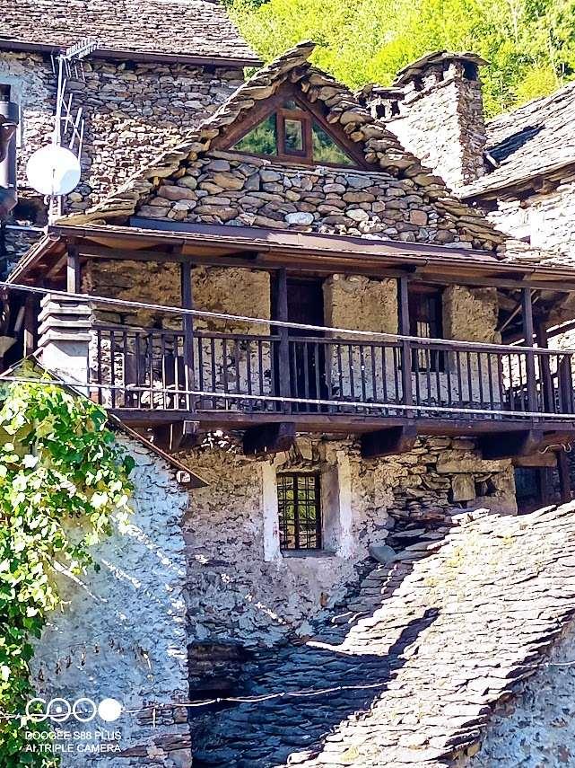 Casa indipendente in Piazza Chiesa, Borgomezzavalle — foto 4 di 5