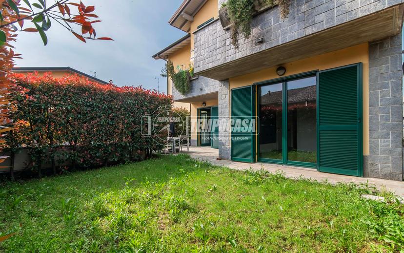 Trilocale in Via per Cerro Maggiore 91/C, Uboldo — foto 3 di 5