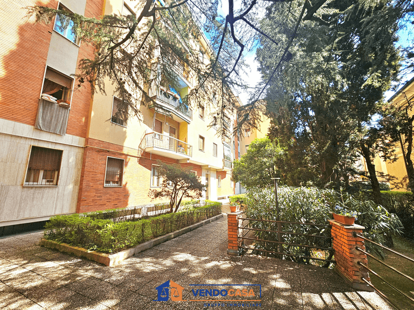 Appartamento in Via G. Camozzi 18, Brescia