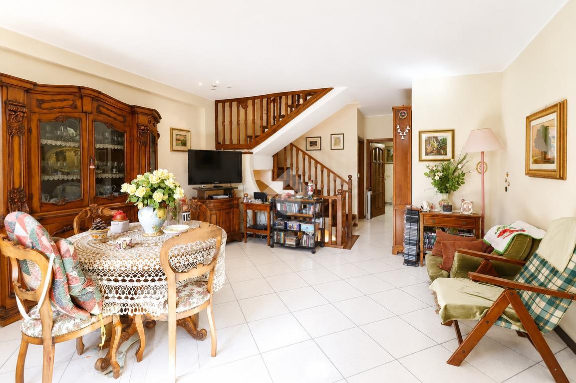Villa a schiera in Via Pasteur 00, Terni