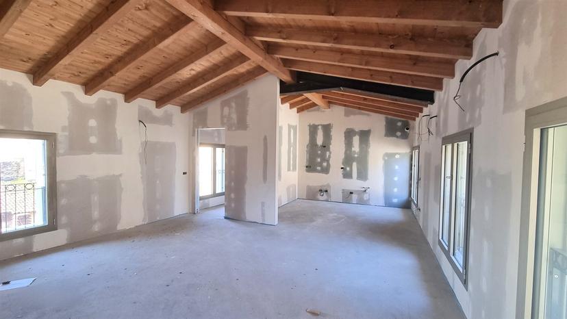 Trilocale in Via Mazzini 10, Langhirano