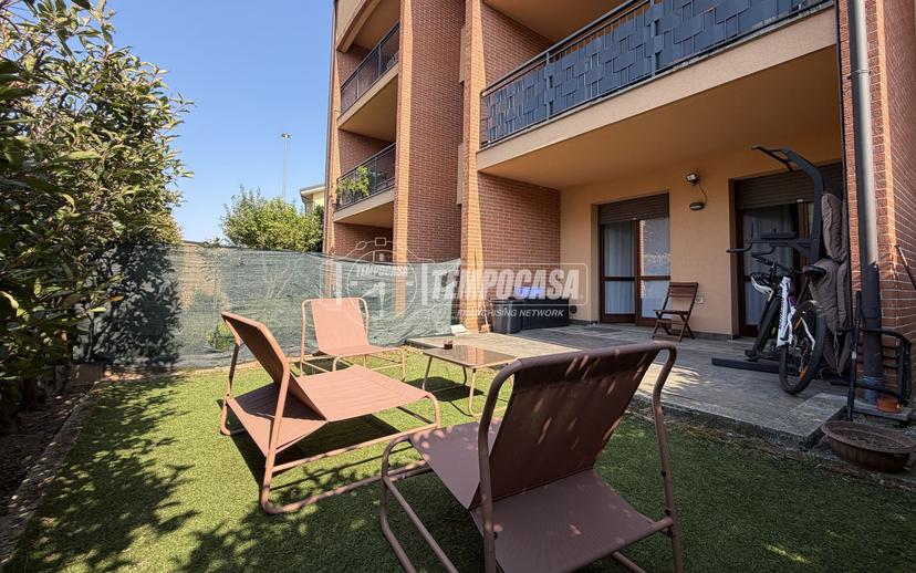 Bilocale in Via Arturo Toscanini 9, Usmate Velate — foto 4 di 5