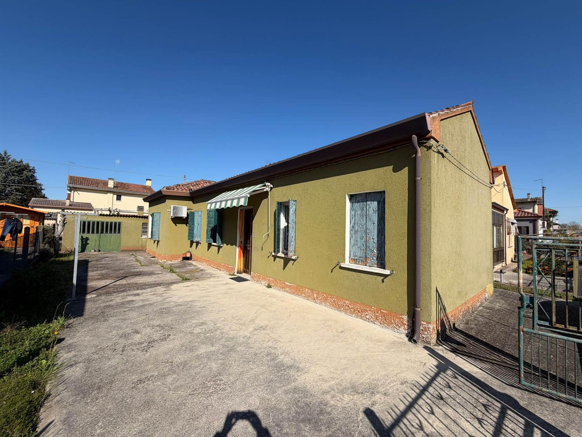 Casa indipendente in Via Galvani, Cavarzere
