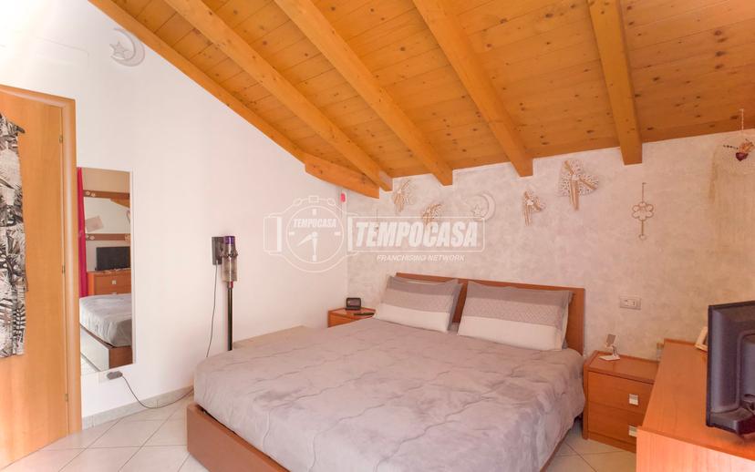 Villa a schiera in Via Ada Negri, Bollate — foto 4 di 5