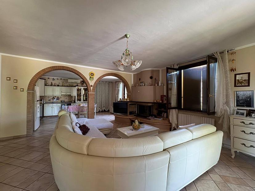 Villa, Bondeno — foto 4 di 5