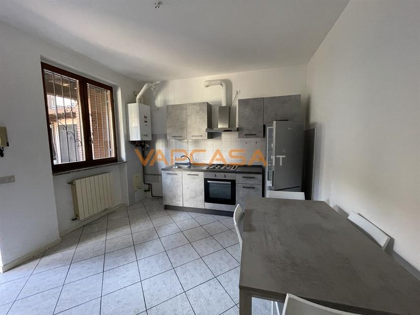 Bilocale in Via Donizetti, Cologno al Serio