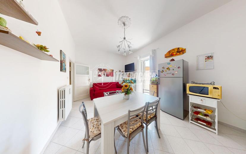 Quadrilocale in Via Basento 24, Lecce