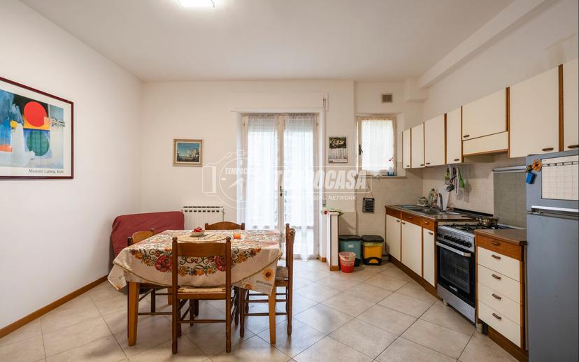 Quadrilocale in Via Enrico Mattei, Castelraimondo — foto 3 di 5