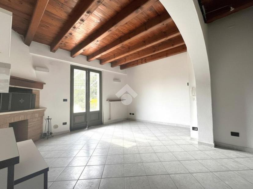 Bilocale in Via Nazionale 8, Caino — foto 3 di 5