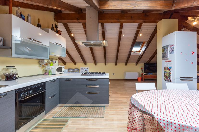 Casa indipendente in Via Principe Umberto 16/Q, Borgomanero — foto 2 di 5
