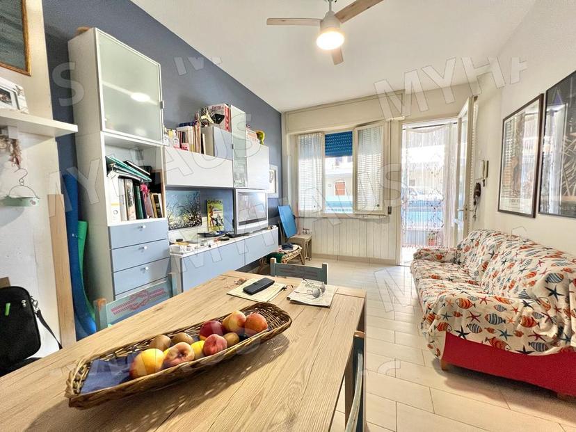 Trilocale in Viale Carducci, 223, Cesenatico — foto 5 di 5