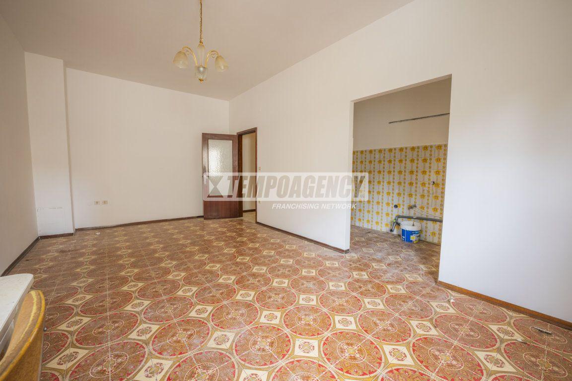 Trilocale in Via Isonzo, Morrovalle