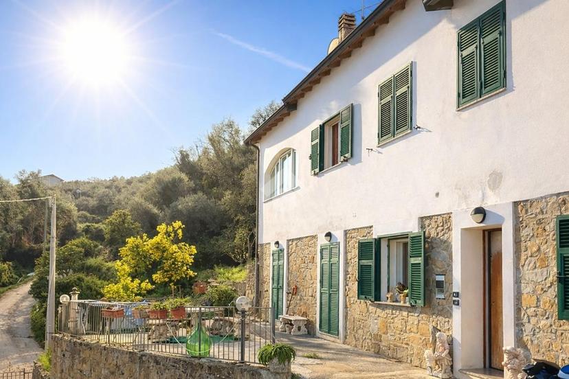 Villa in Via Monsignor Bartolomeo Tornatore 49, Dolceacqua — foto 3 di 5